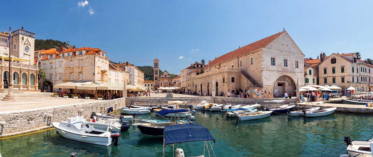 GRAD-HVAR_01