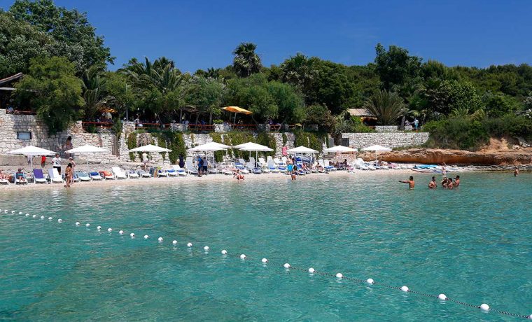 main beach in Palmizana, Pakleni islands