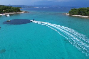 shallow bay of Blue Lagoon