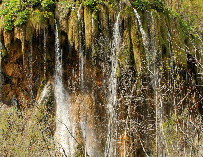 PlitviceLakesTourfromSplit-waterfall