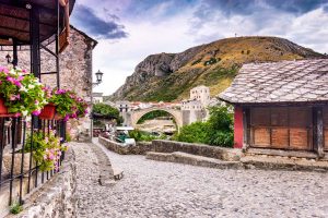 walk to the Mostar old bridge