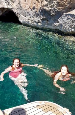 exploring-the-Split-islands-swimming